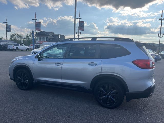 2022 Subaru Ascent Onyx Edition photo 4