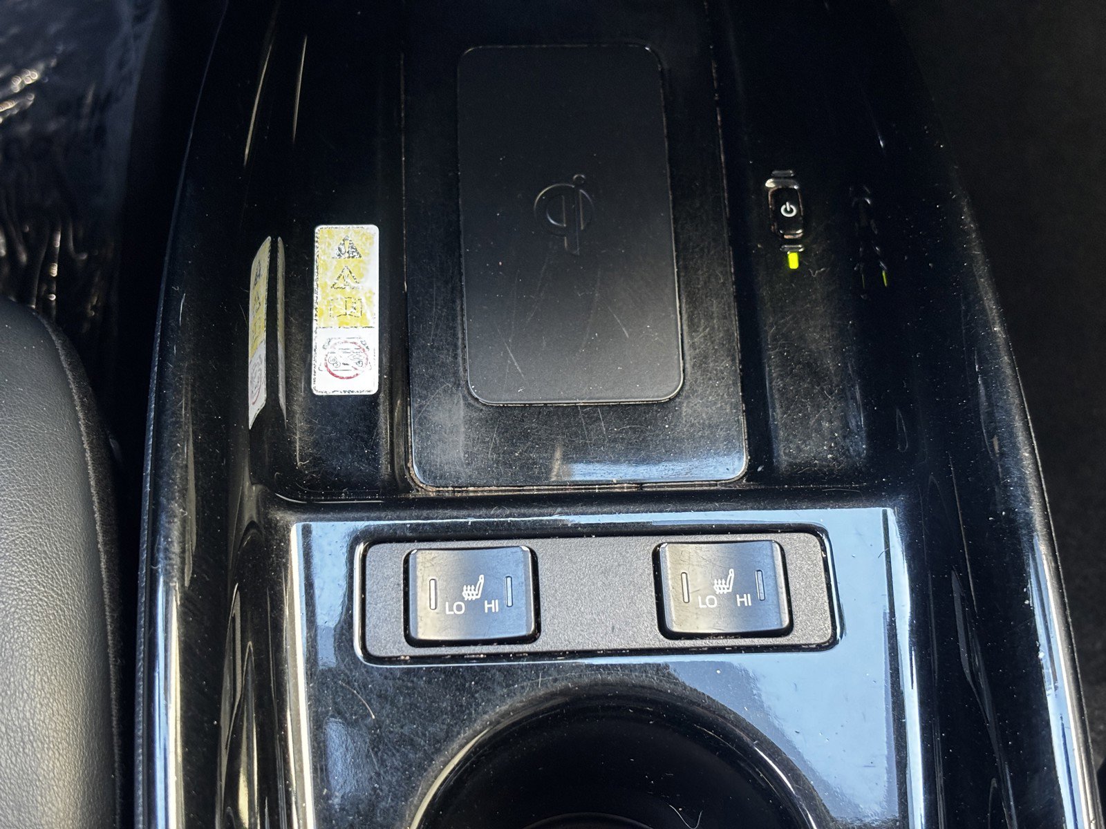 2022 Toyota Prius Prime XLE photo 13