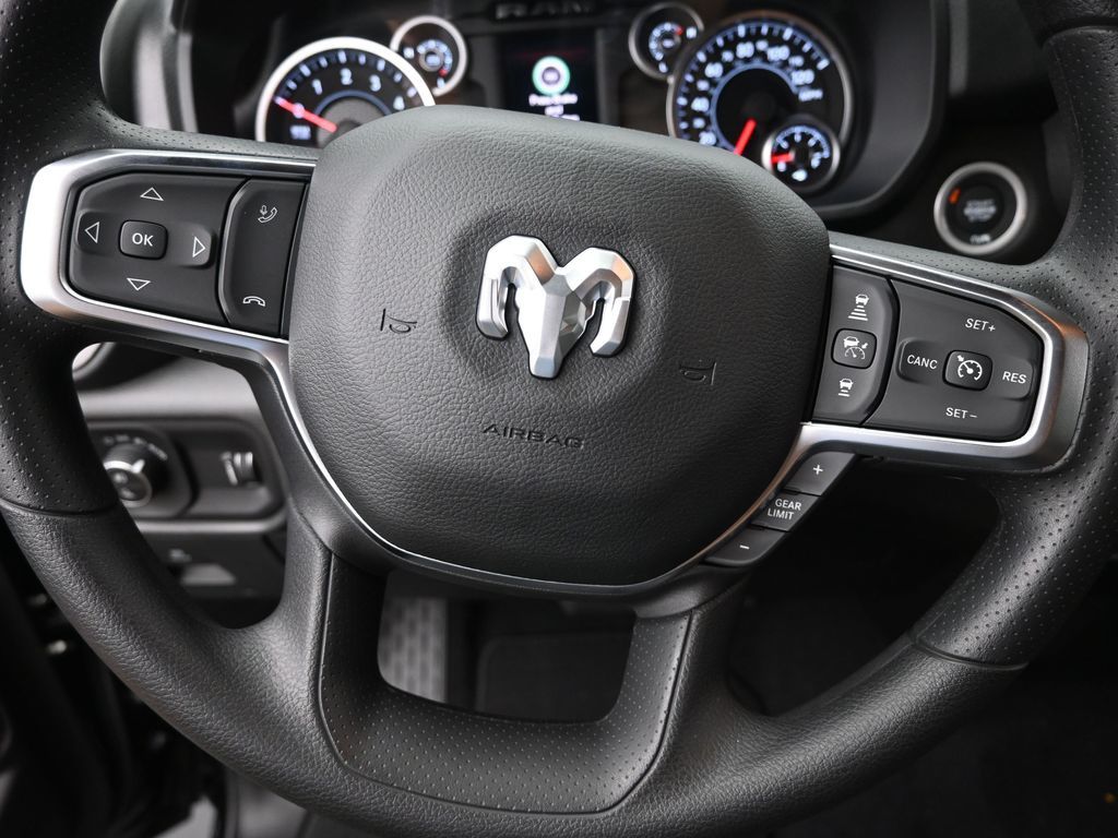 2025 Ram 1500 Tradesman photo 12