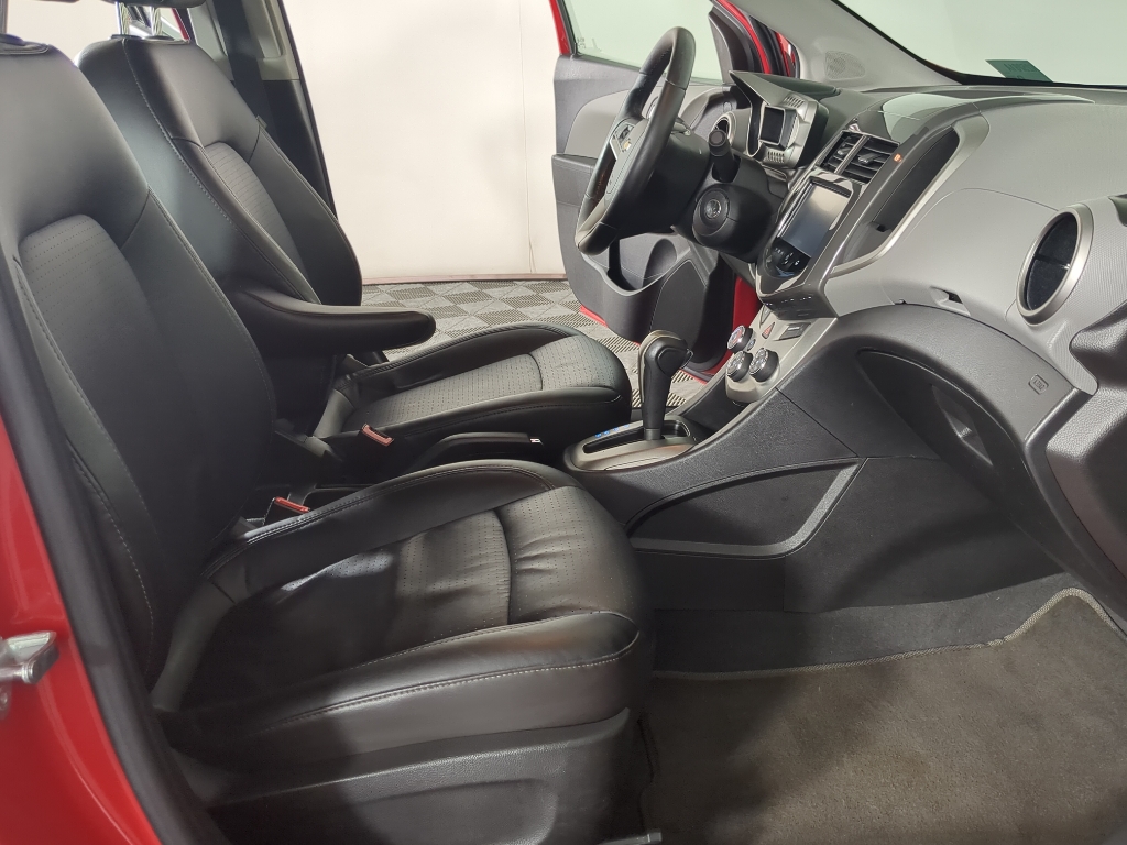 2015 Chevrolet Sonic LTZ photo 14