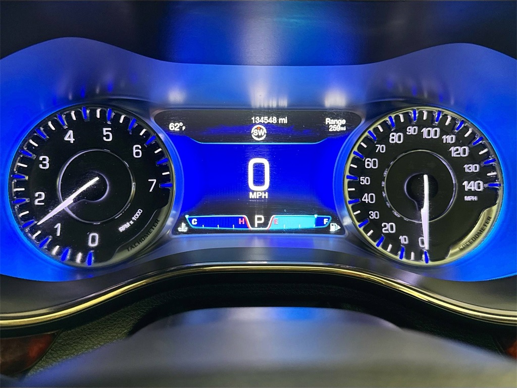 2015 Chrysler 200 C photo 20