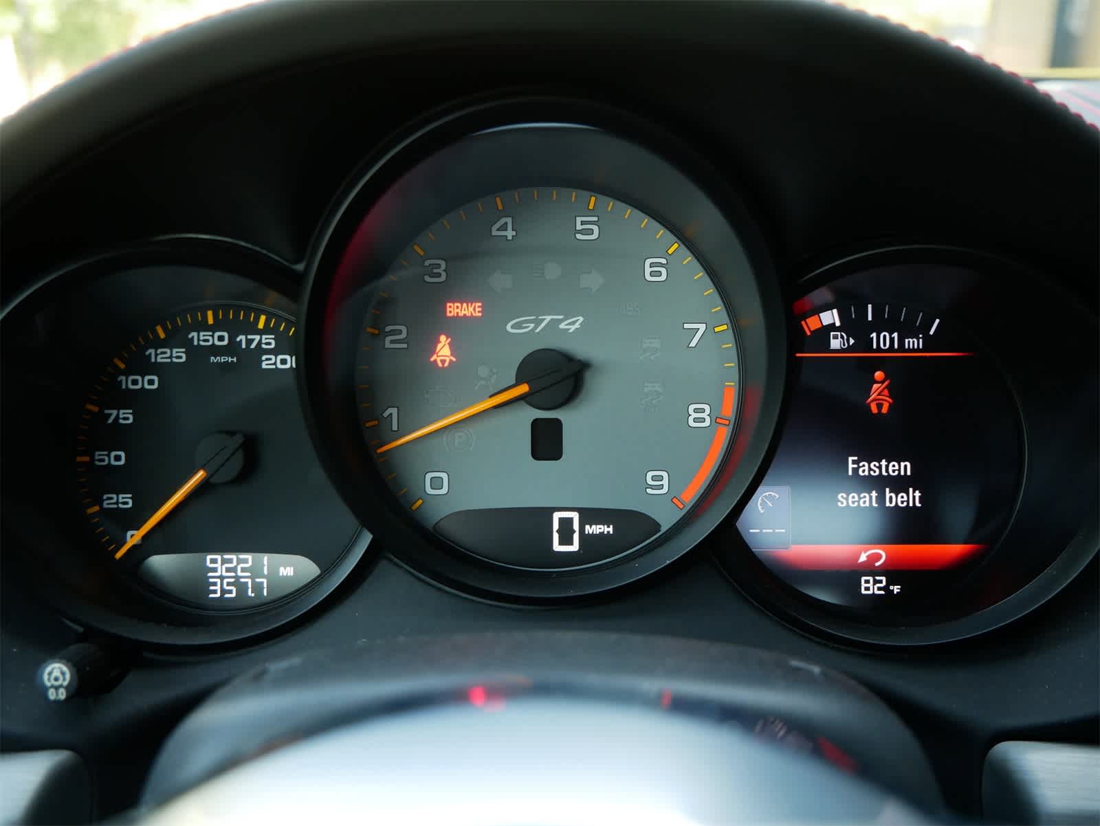 2016 Porsche Cayman GT4 photo 11