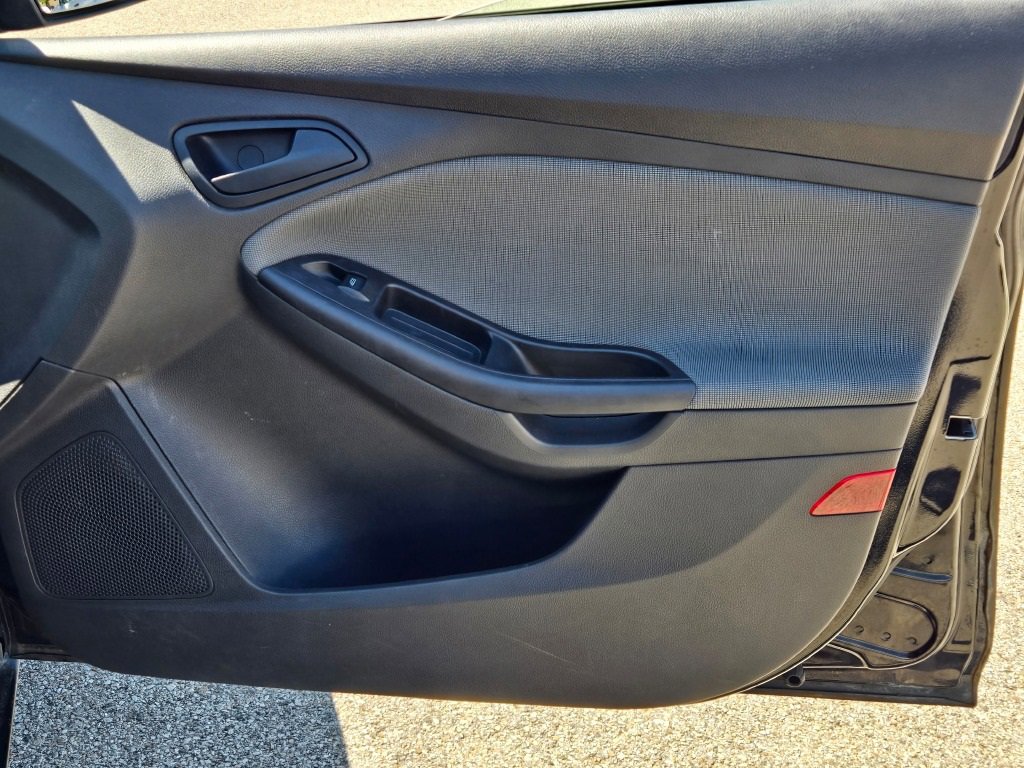 2012 Ford Focus SE photo 7
