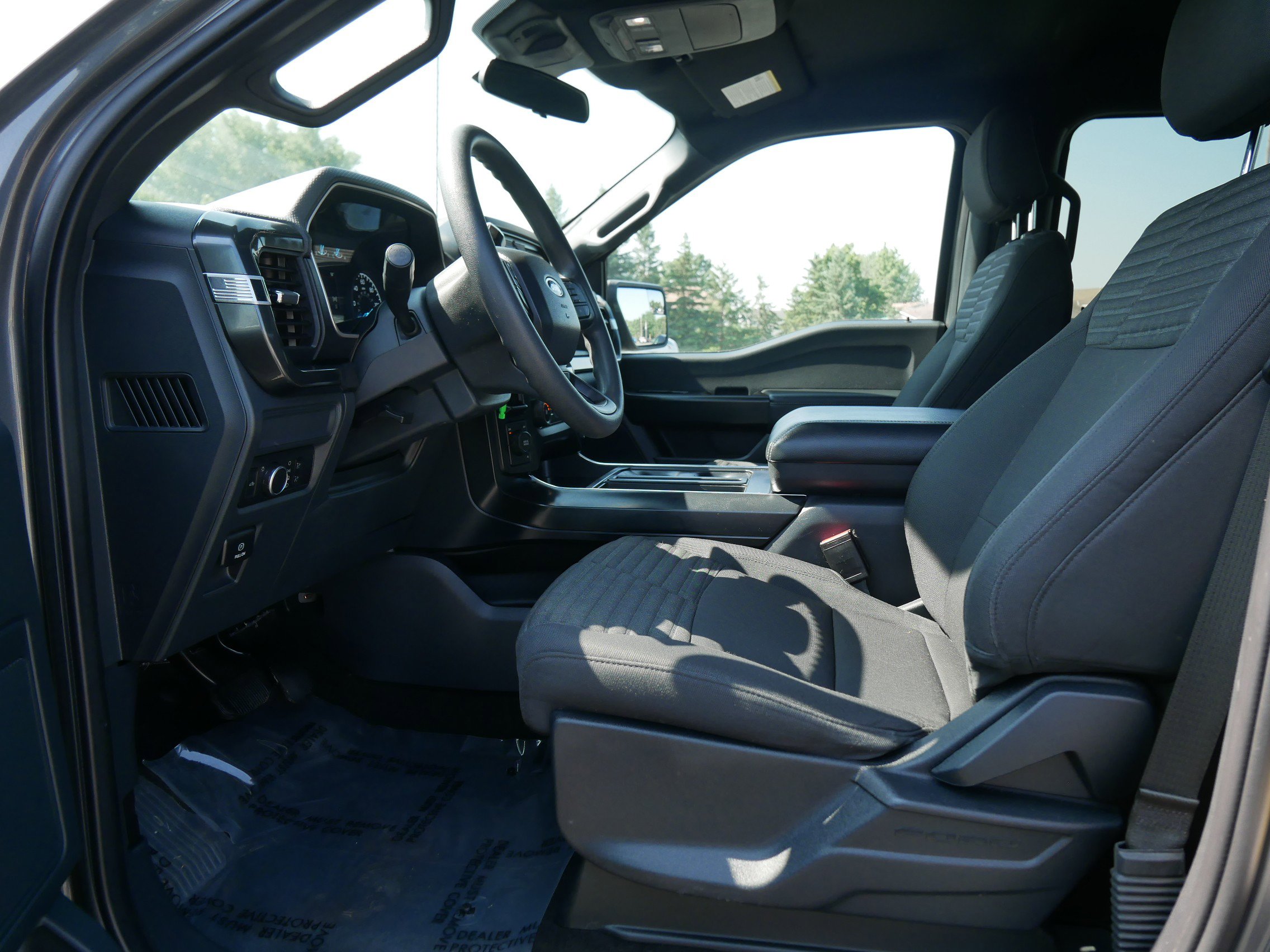 2022 Ford F-150 XL photo 9