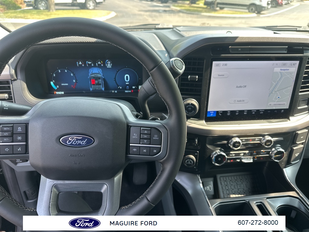 2025 Ford F-150 XLT photo 16