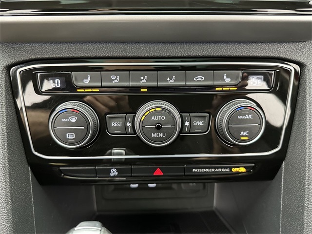 2023 Volkswagen Atlas V6 SEL R-Line photo 10