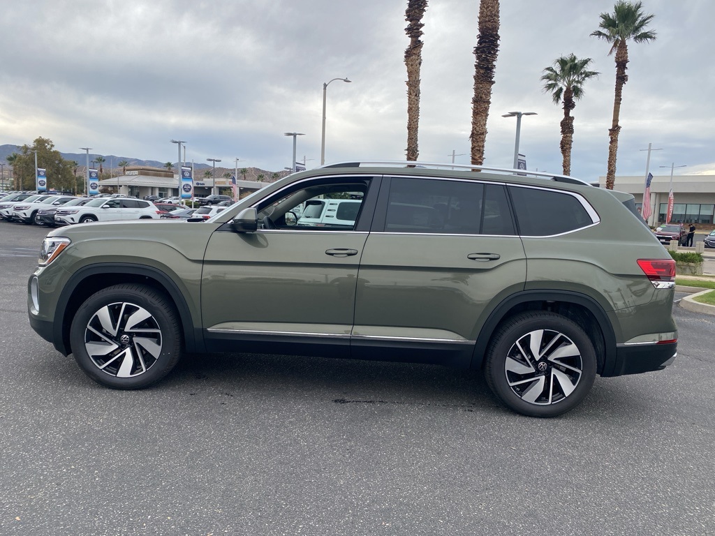 2026 Volkswagen Atlas SEL photo 4