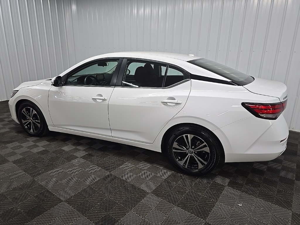 2023 Nissan Sentra SV photo 3