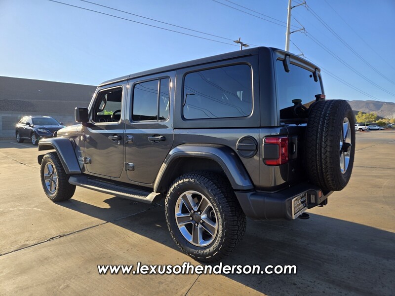 2018 Jeep Wrangler Unlimited Sahara photo 4