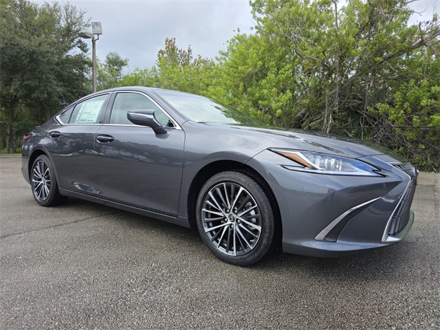 2025 Lexus ES Hybrid 300h