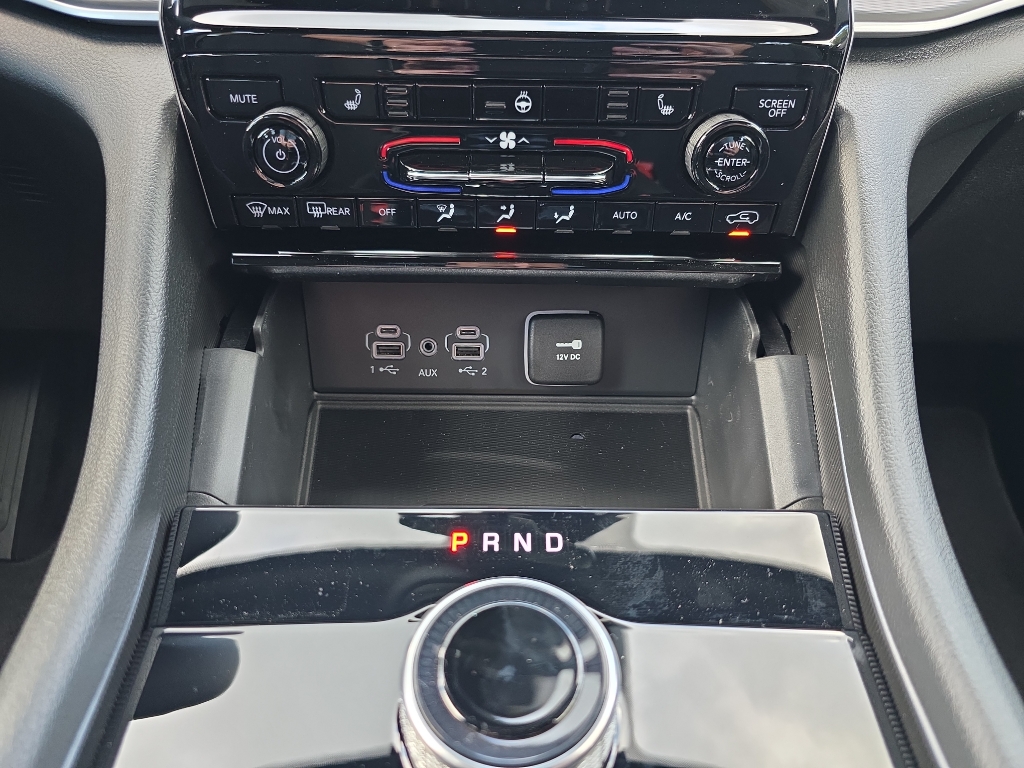 2025 Jeep Grand Cherokee Laredo X photo 19