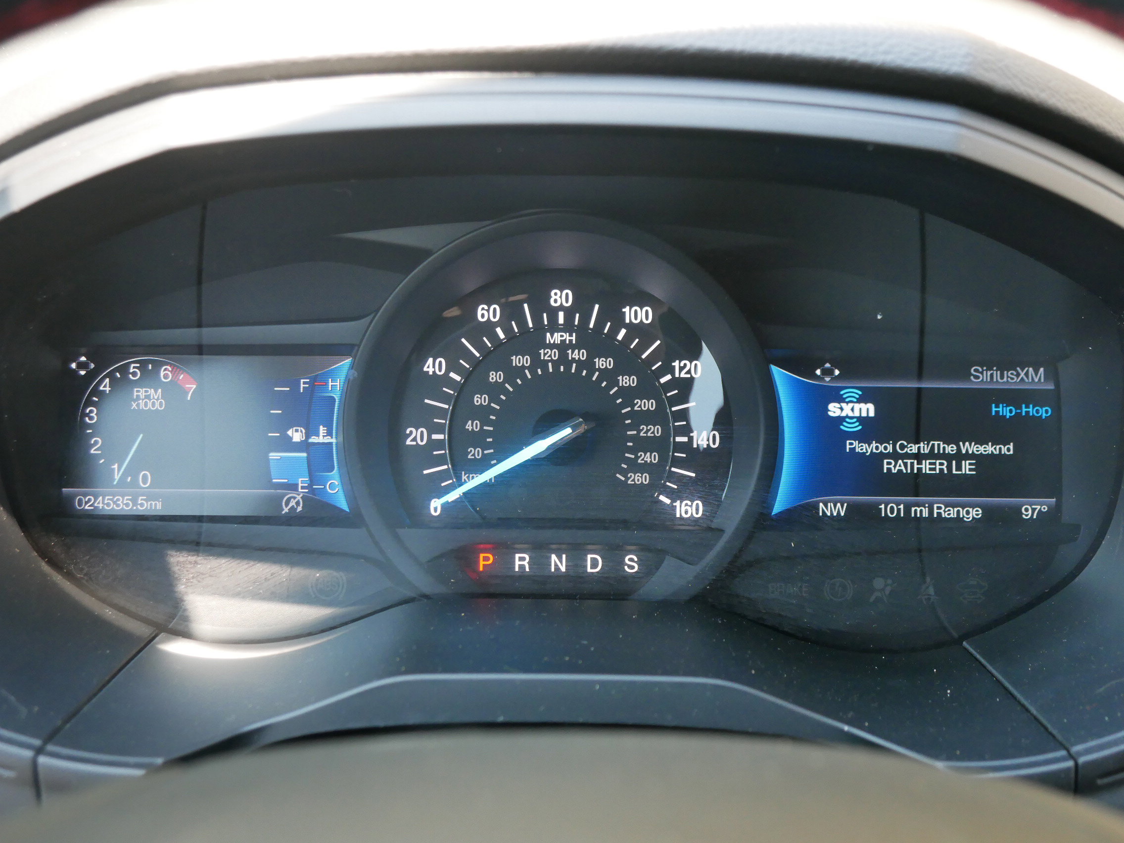 2024 Ford Edge ST-Line photo 6