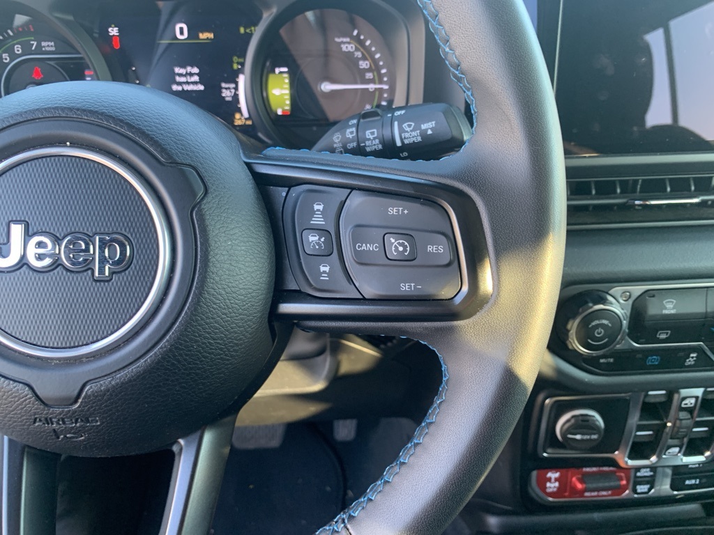 2024 Jeep Wrangler Rubicon 4xe photo 13