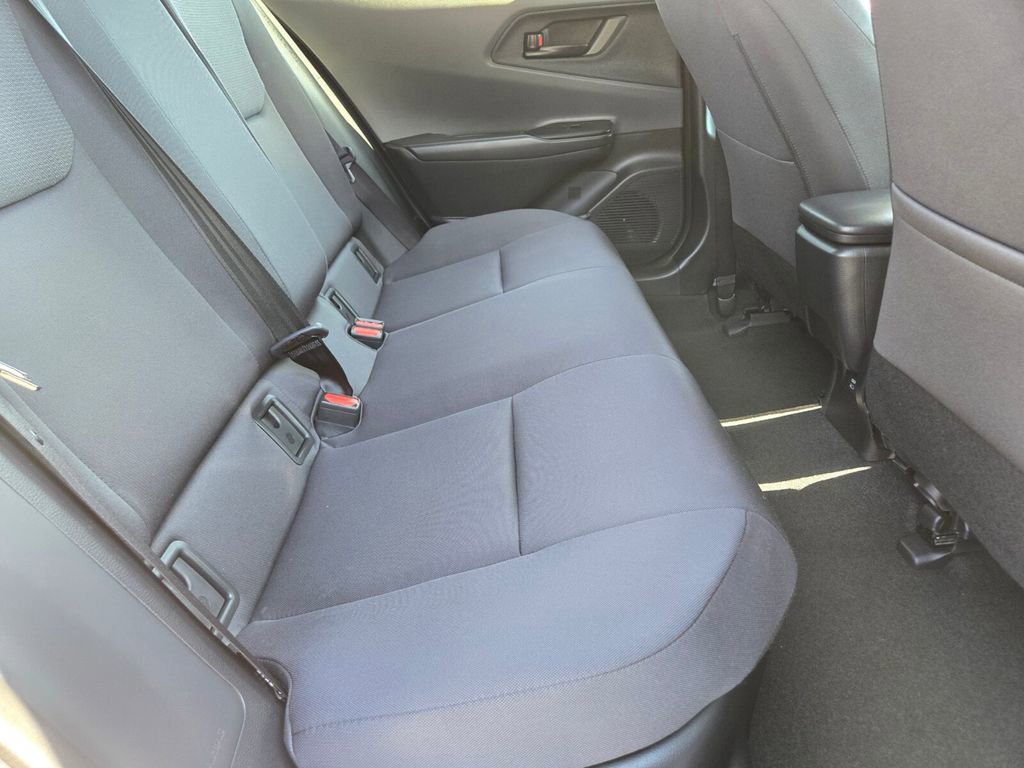 2024 Toyota Prius LE photo 14