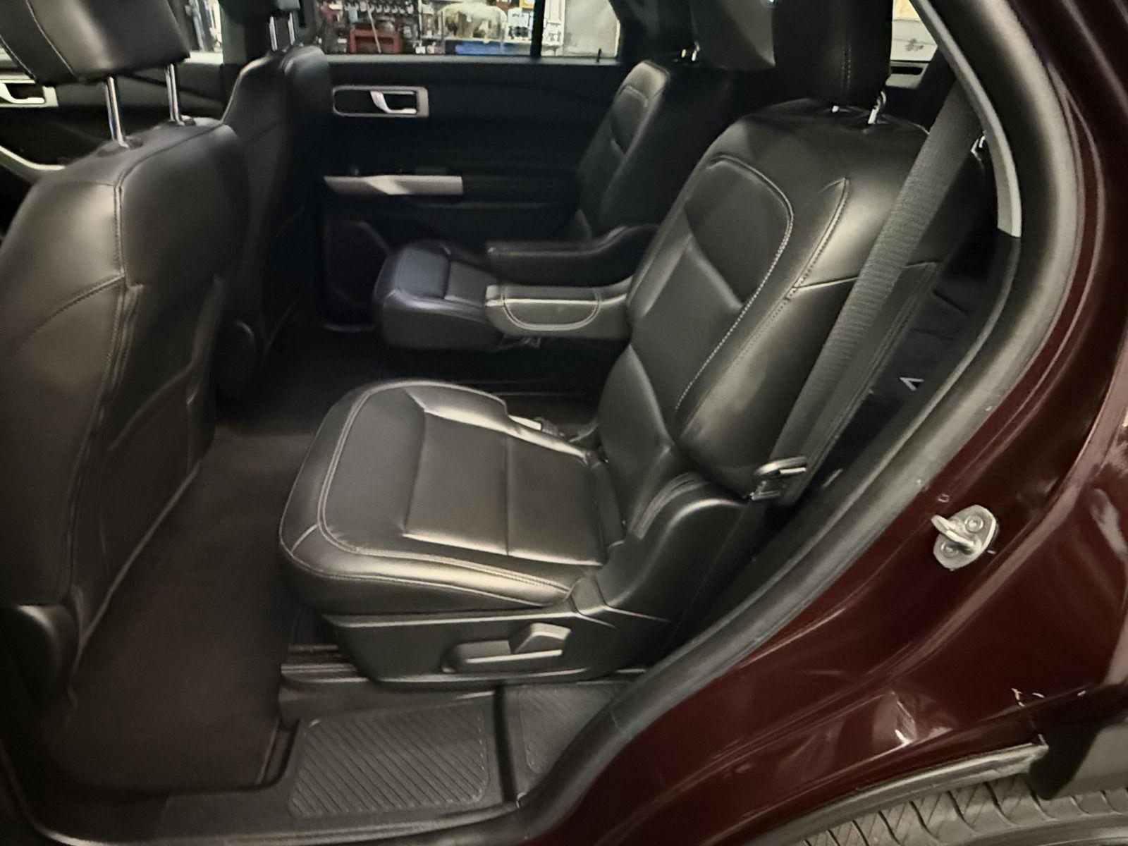 2022 Ford Explorer XLT photo 33