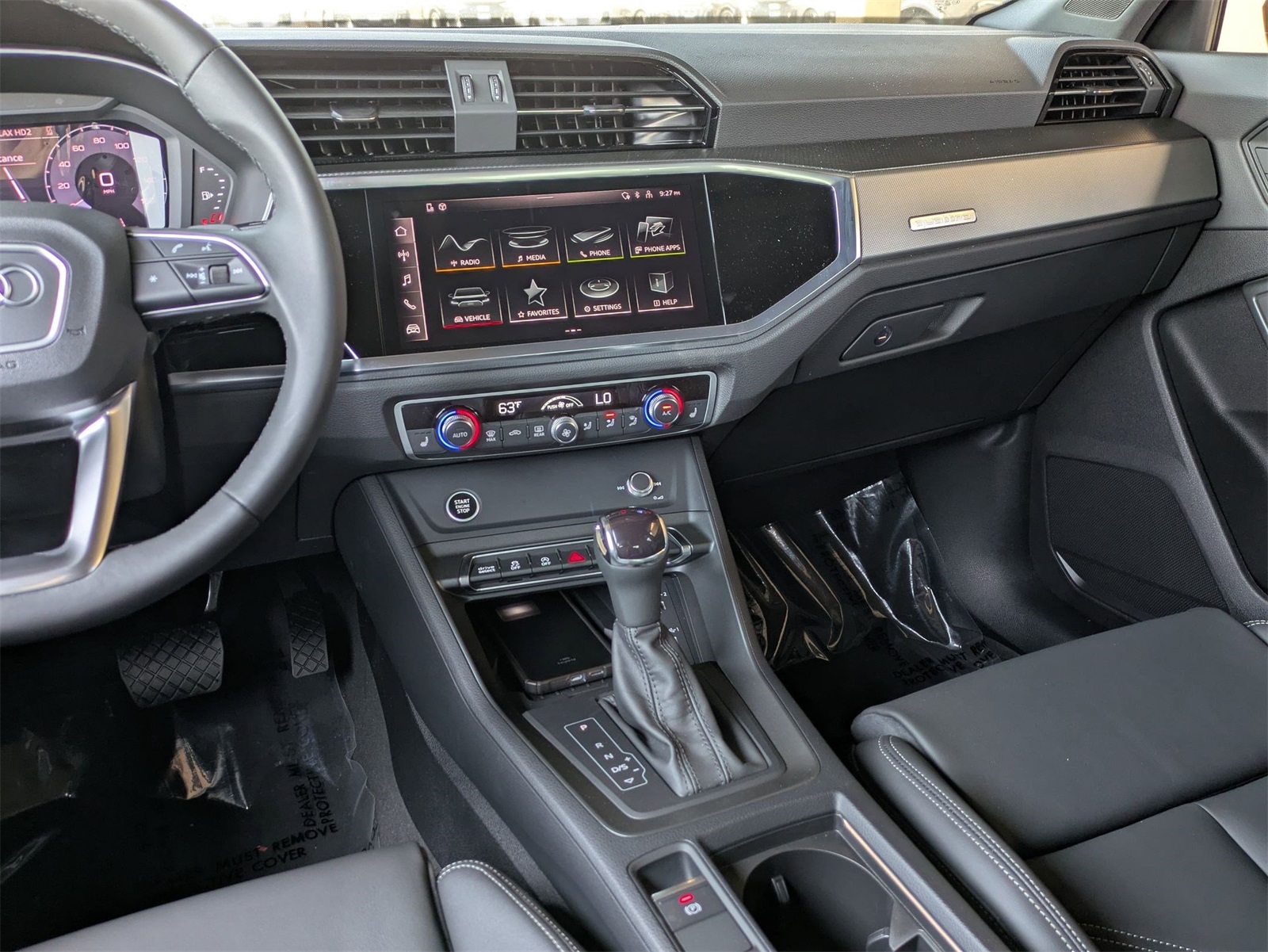 2025 Audi Q3 S line Premium photo 4