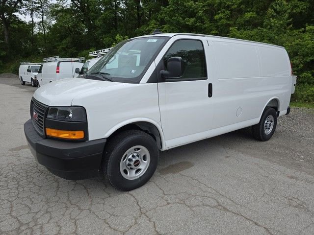 2025 GMC Savana Cargo Work Van's photo