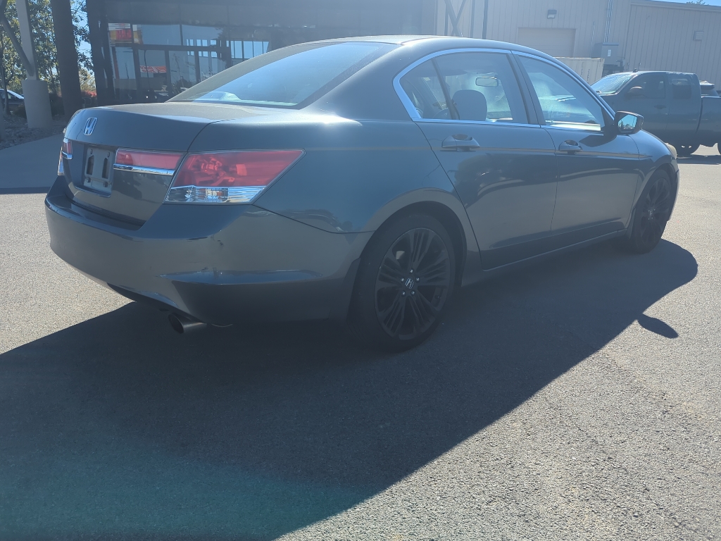 2012 Honda Accord LX photo 4