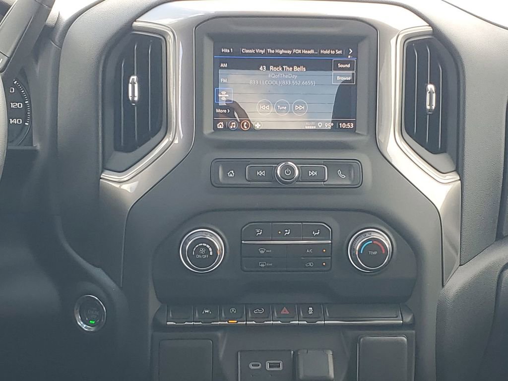 2025 Chevrolet Silverado 1500 Custom photo 28