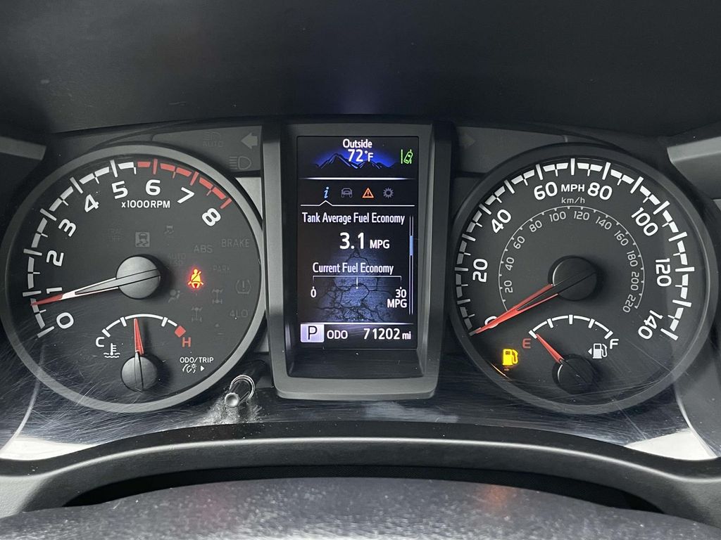 2021 Toyota Tacoma SR photo 13