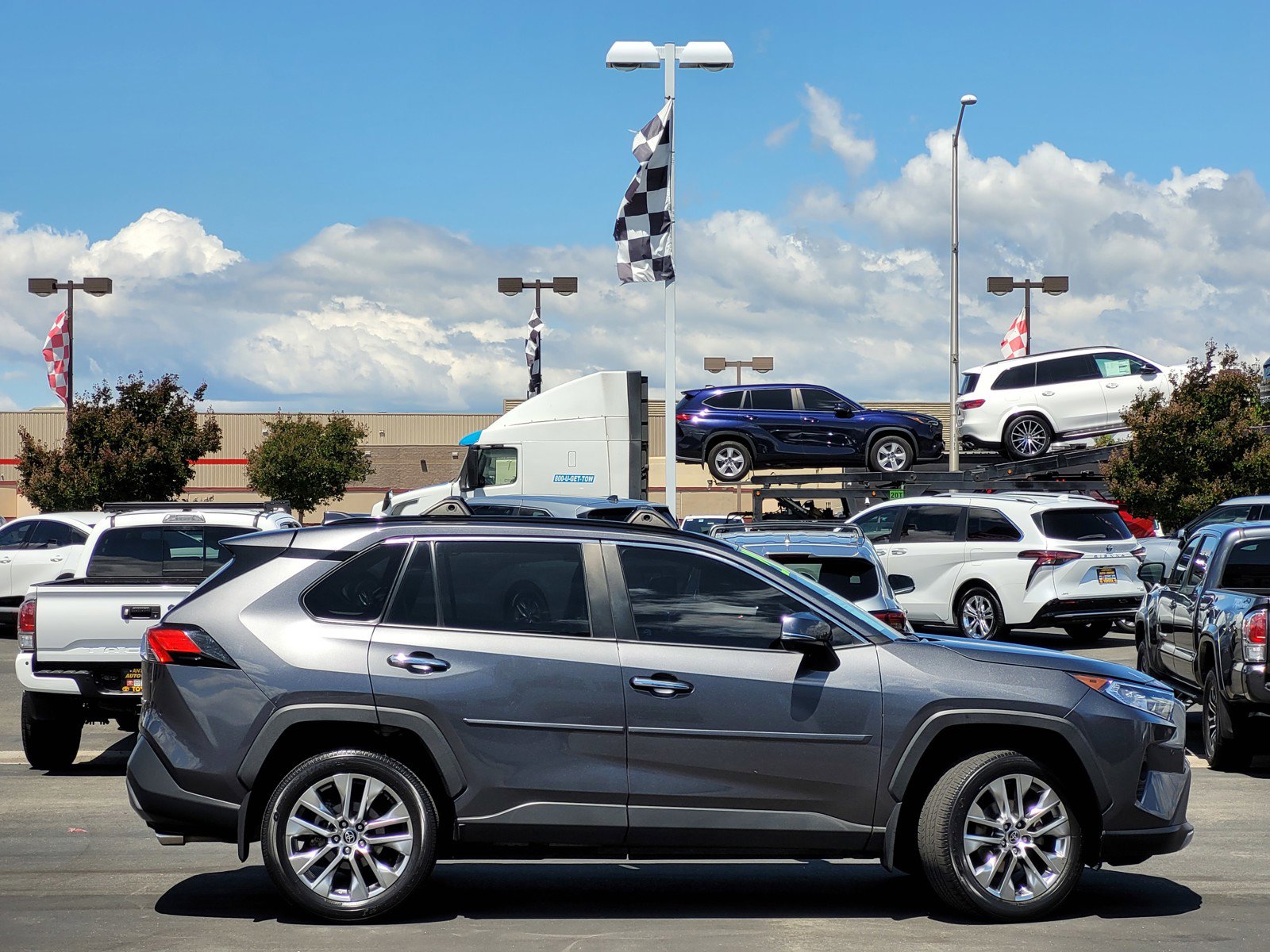 2021 Toyota RAV4 Limited photo 3