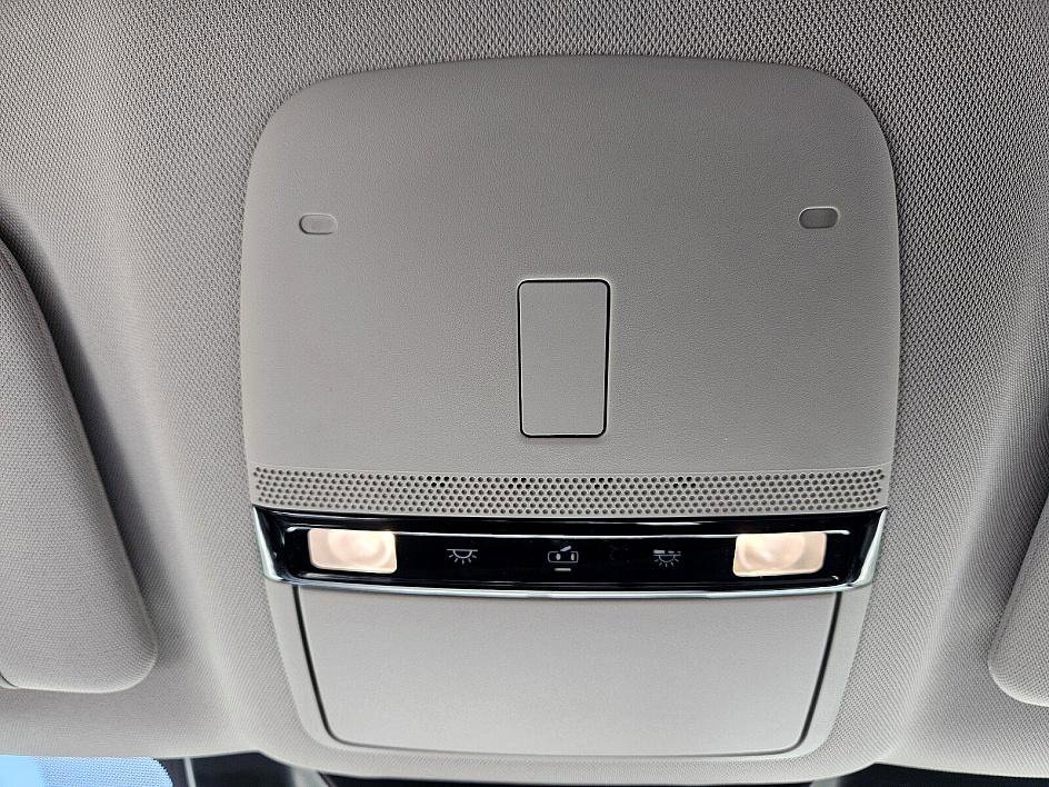 2025 Nissan Murano SV photo 20