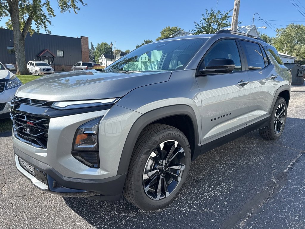 2026 Chevrolet Equinox RS photo 3