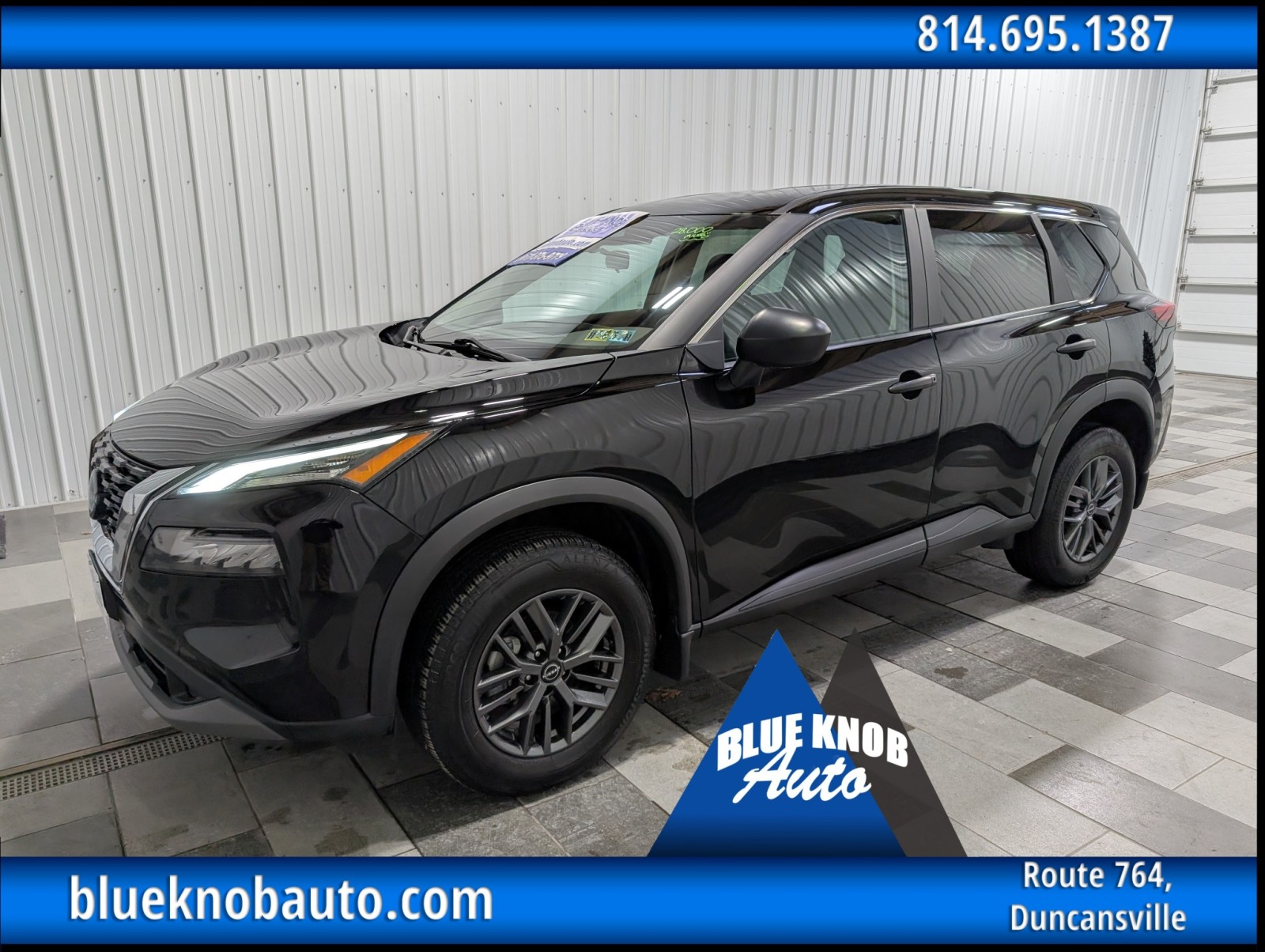 2023 Nissan Rogue S's photo