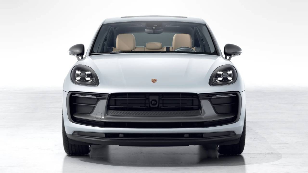 2026 Porsche Macan T photo 9