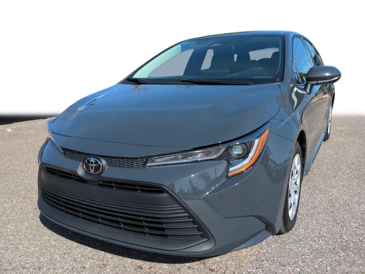 2024 Toyota Corolla LE's photo