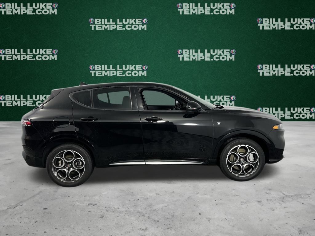 2024 Alfa Romeo Tonale Ti photo 3