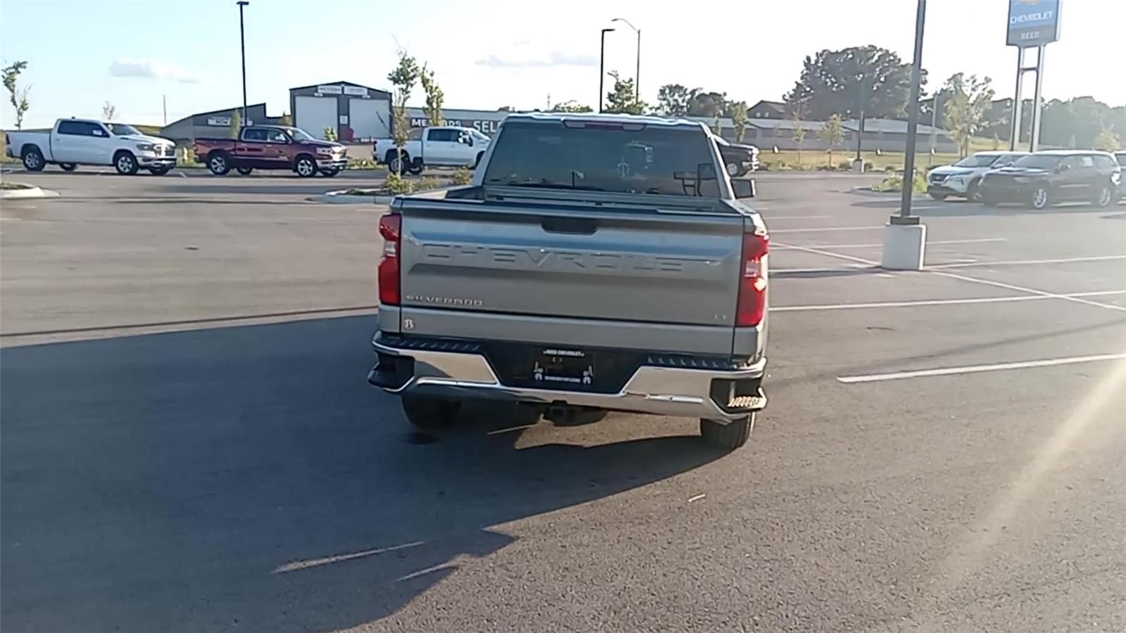 2026 Chevrolet Silverado 1500 LT photo 7