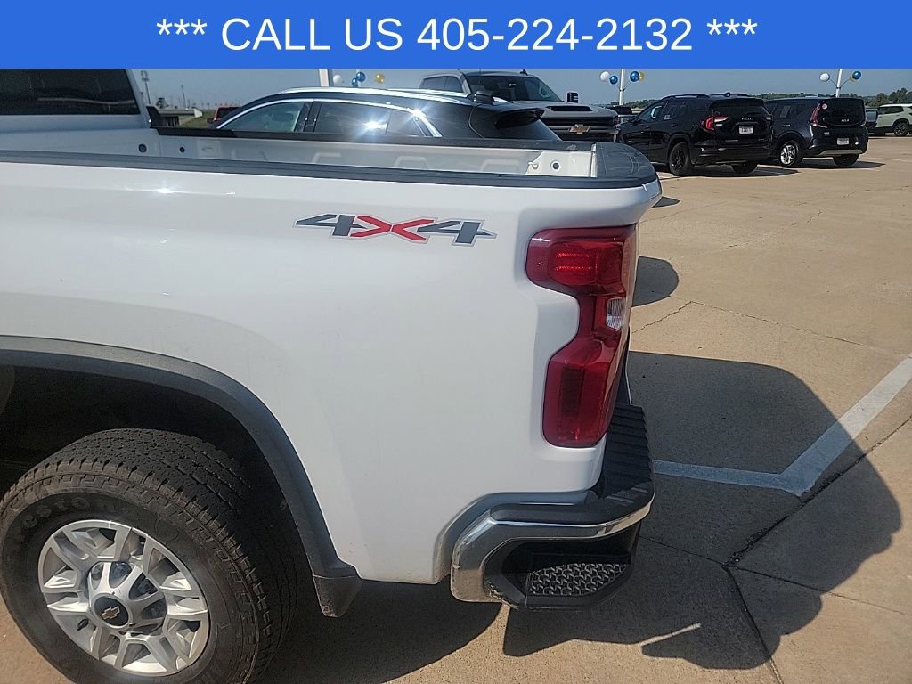 2024 Chevrolet Silverado 2500HD LT photo 14