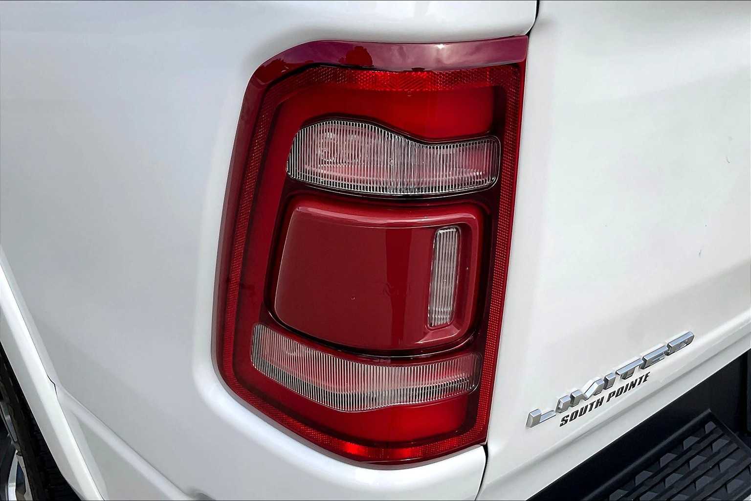 2022 Ram 1500 Limited photo 27