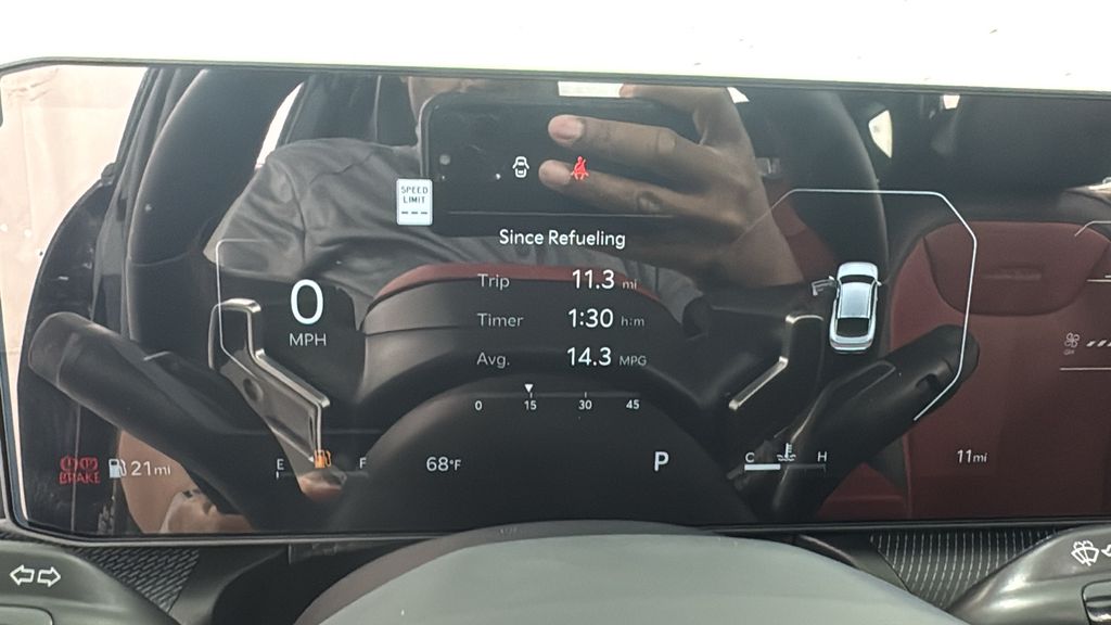 2025 Kia K4 GT-Line photo 17