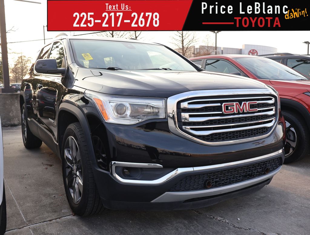 2017 GMC Acadia SLT-2's photo