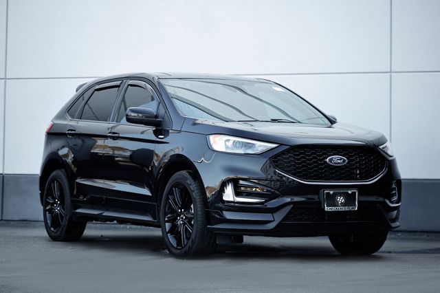 2024 Ford Edge ST-Line's photo