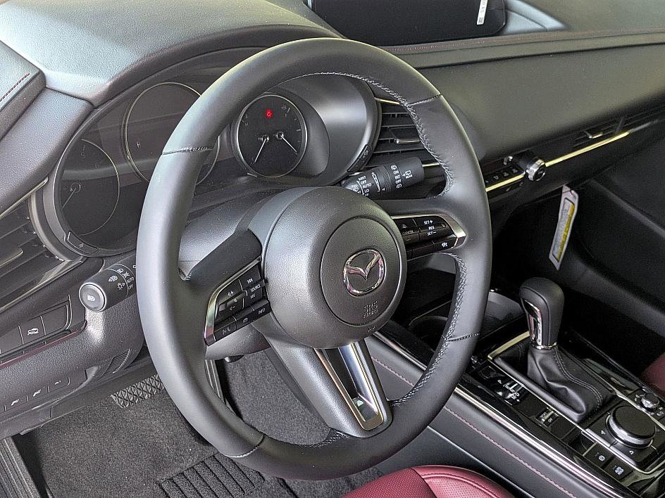 2025 Mazda CX-30 2.5 S Carbon photo 14