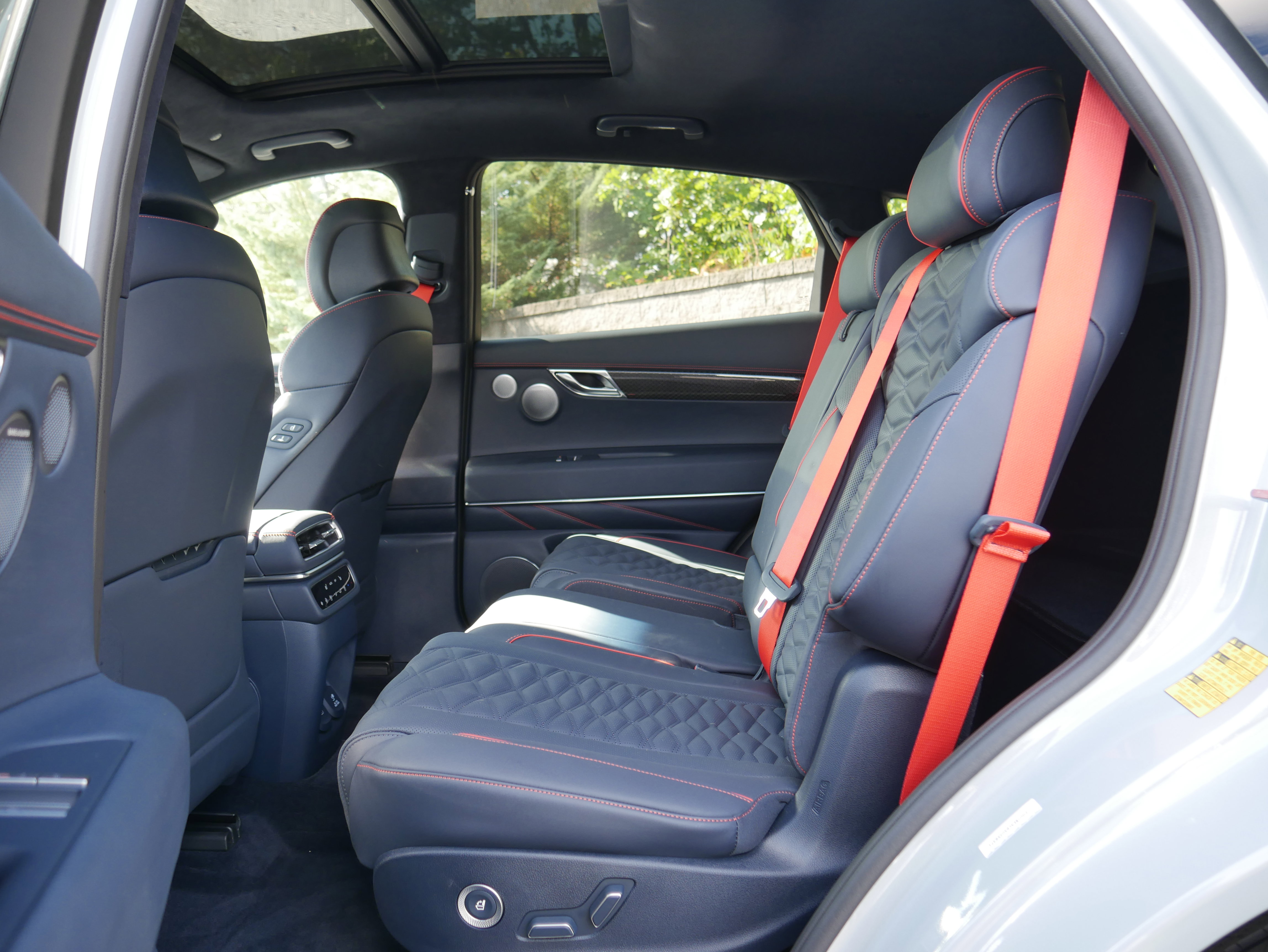 2025 Genesis GV80 Coupe 3.5T photo 2
