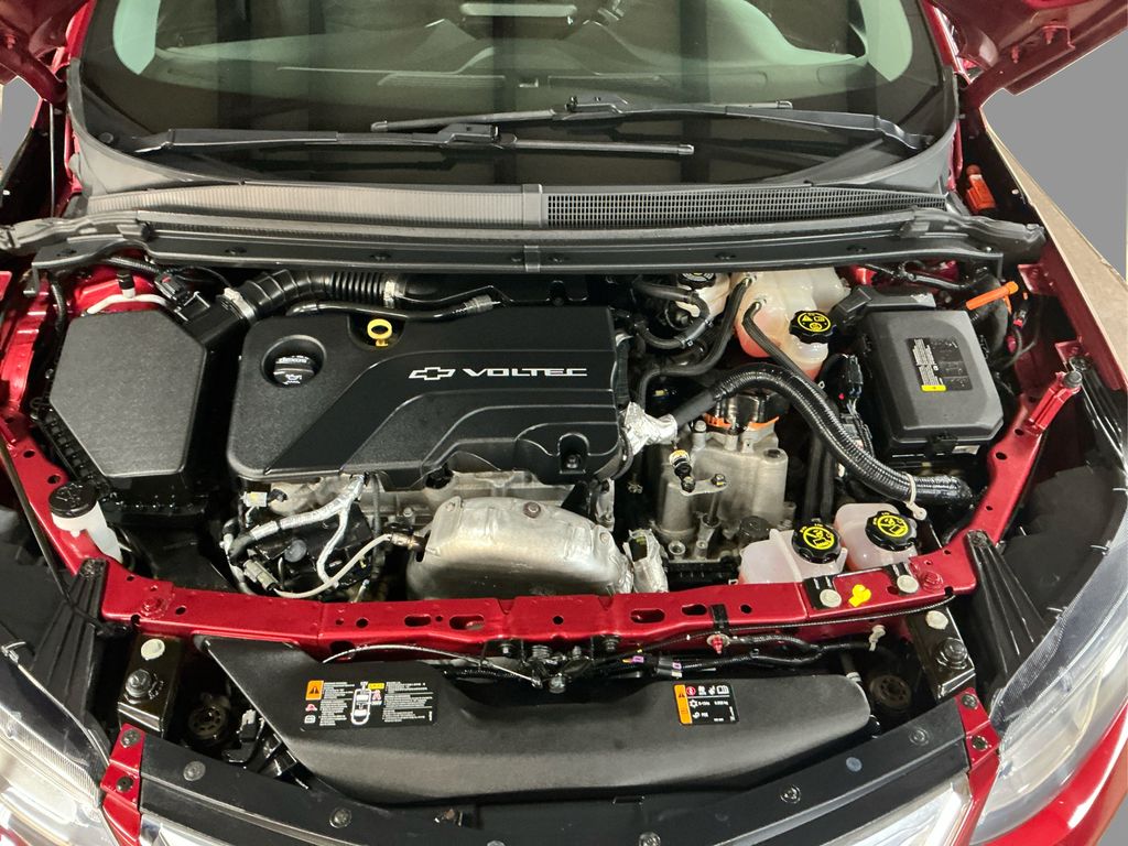 2018 Chevrolet Volt LT photo 12