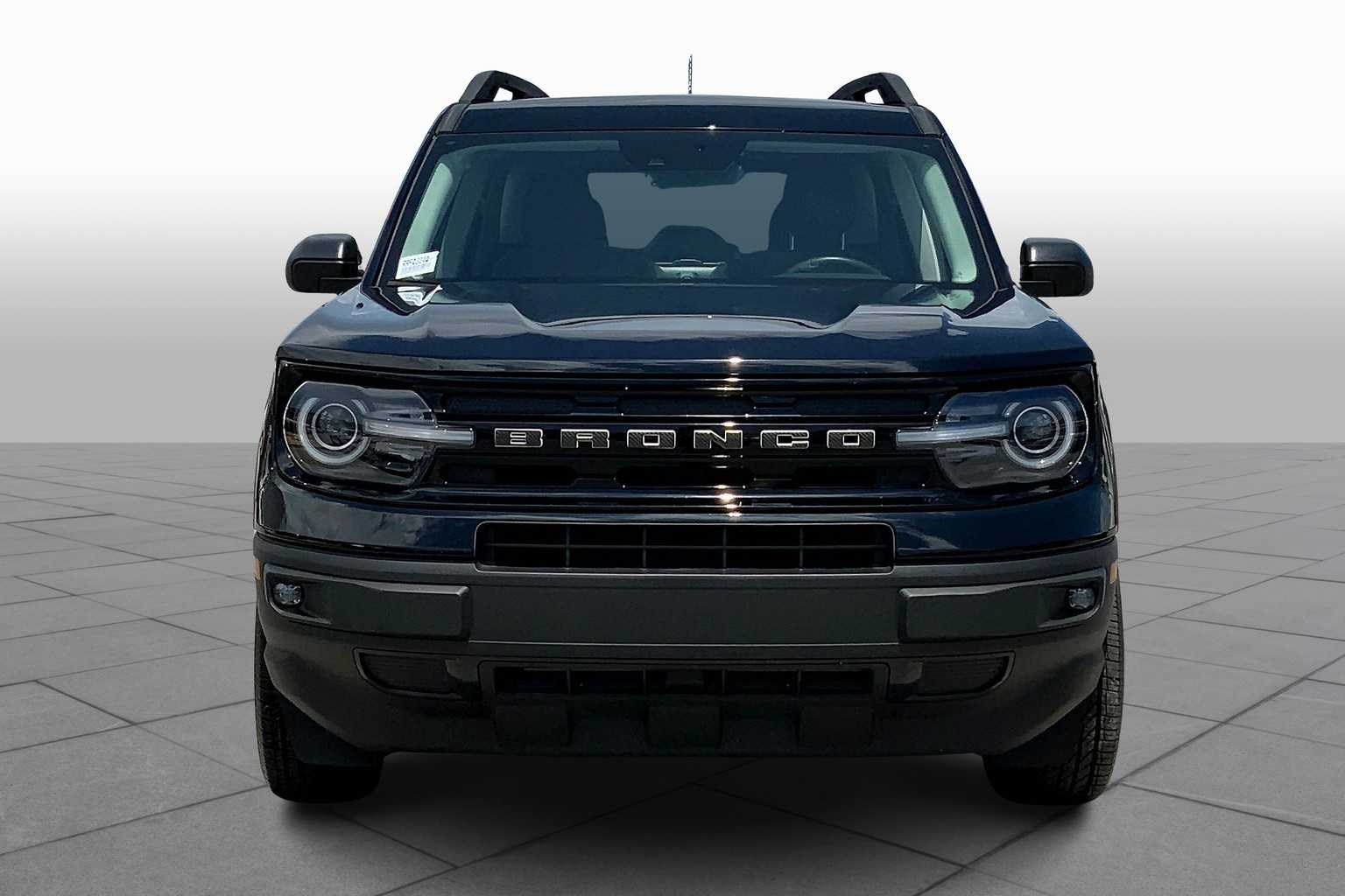 2024 Ford Bronco Sport Outer Banks photo 2