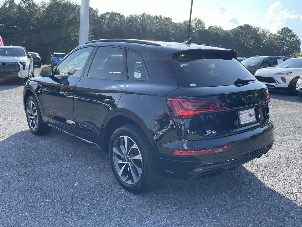 2024 Audi Q5 S line Premium photo 3