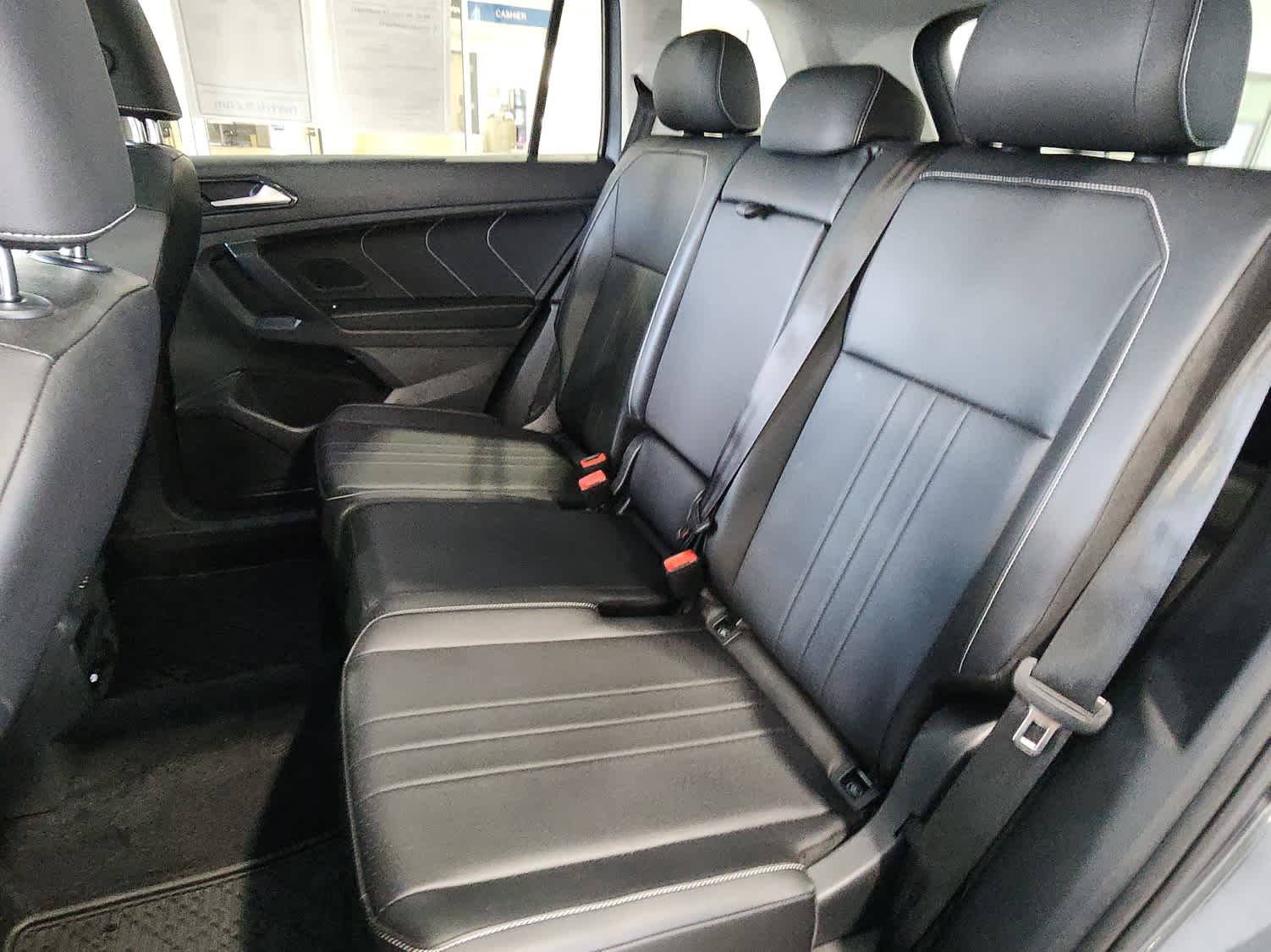 2022 Volkswagen Tiguan SE photo 6
