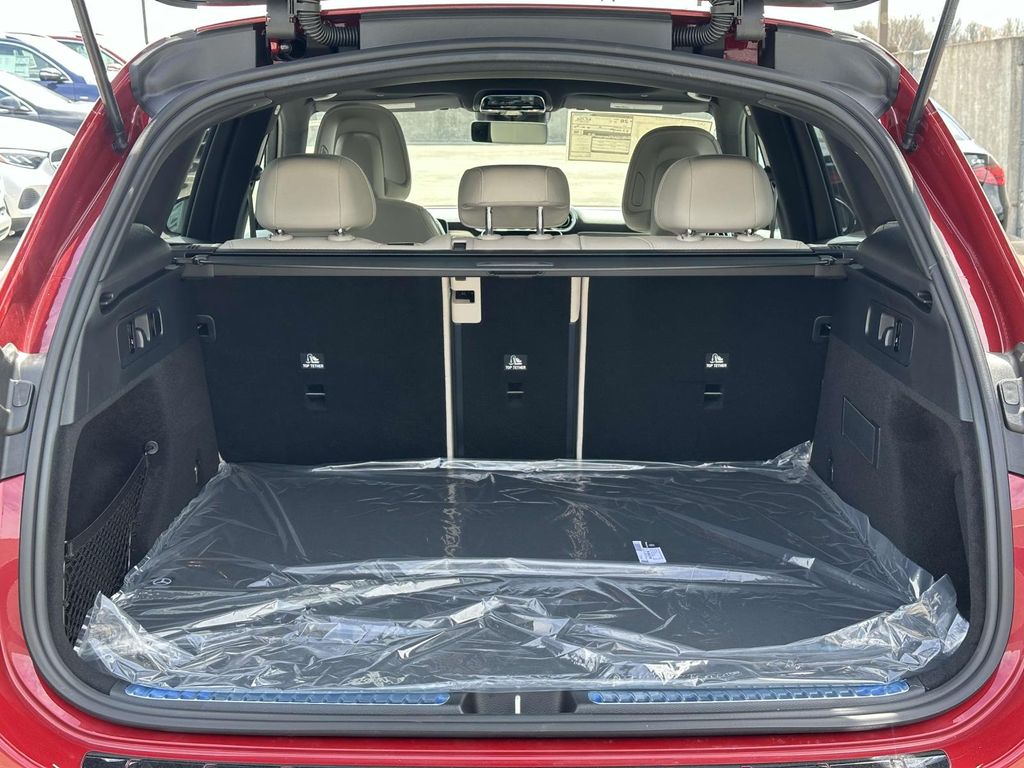 New 2025 Mercedes Benz GLC GLC - 71301f7a326bca45d4403cb9f63c51fa 