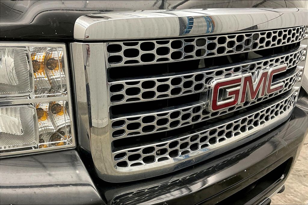 2012 Gmc Sierra Denali photo 28