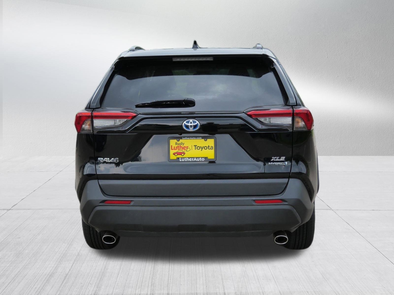 2023 Toyota RAV4 Hybrid XLE photo 5