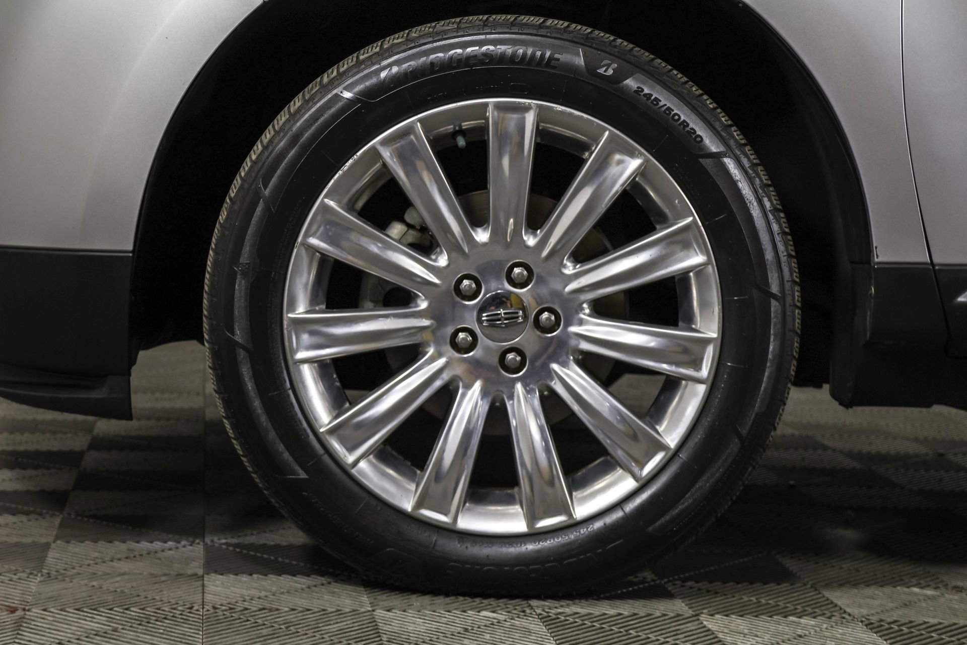 2013 Lincoln MKX photo 12