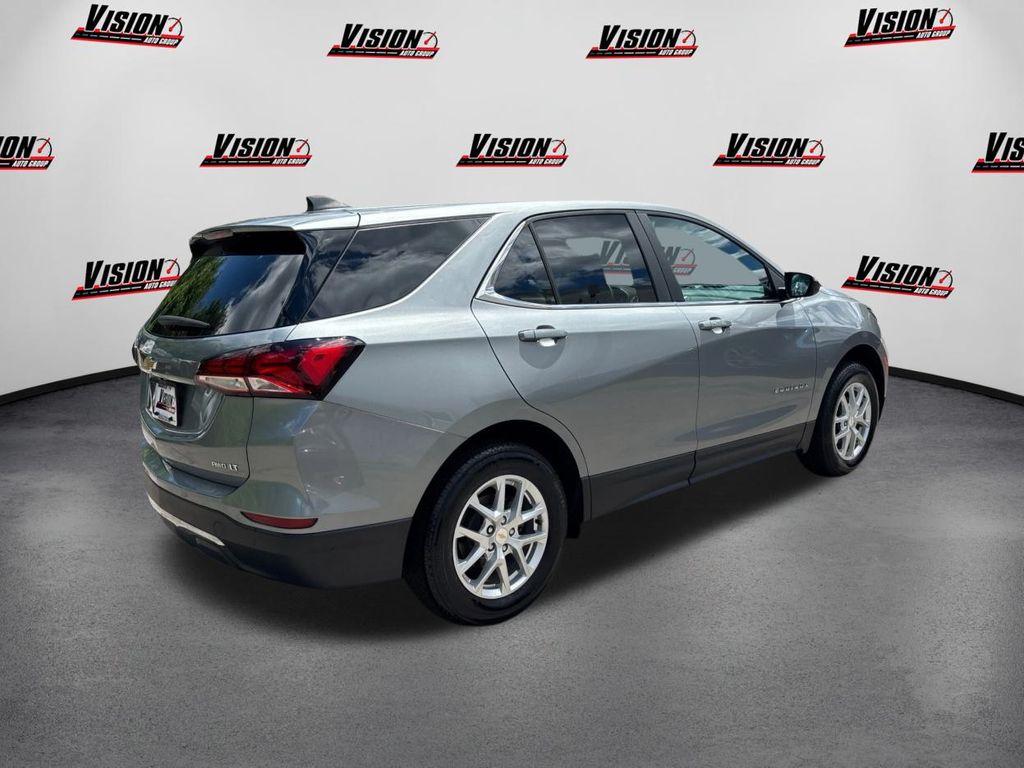 2023 Chevrolet Equinox LT photo 5