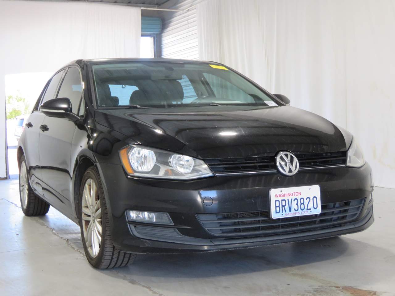 2015 Volkswagen Golf TDI S photo 3