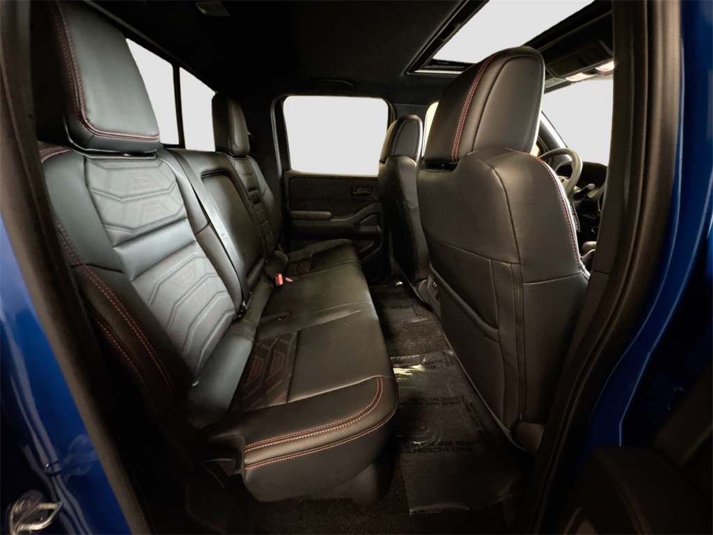 2026 Nissan Frontier PRO-4X photo 16